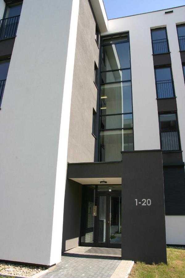 Apartament Zielony โคนิน ภายนอก รูปภาพ