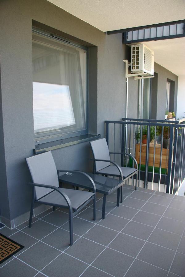 Apartament Zielony โคนิน ภายนอก รูปภาพ